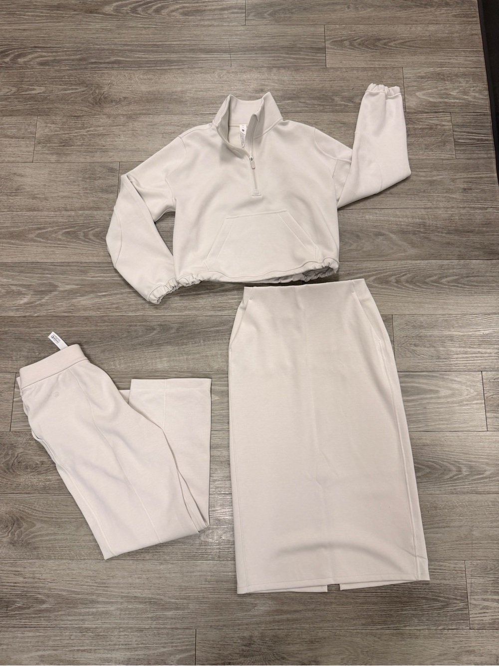 lululemon athletica Softstreme 3 piece set, bone, short, small